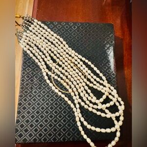 Elegant Cream Pearl Necklace